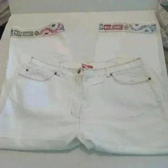 HEARTS Of Palm Women's Pants - Picture 1 of 7